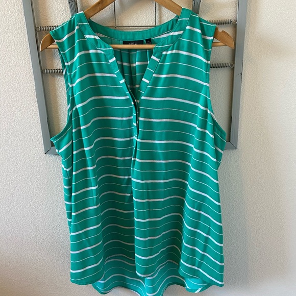 Apt. 9 Tops - Apt. 9 tank top size XL